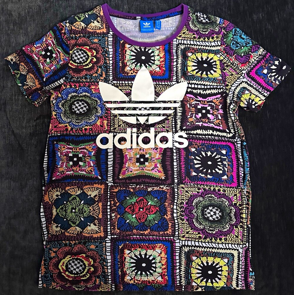 Women’s XS — adidas Originals x Rich Mnisi HC4464 Multicolor Trefoil Tee